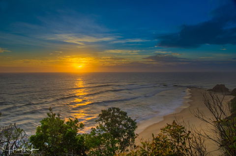 Valla's Beach House - Your Accommodation 5