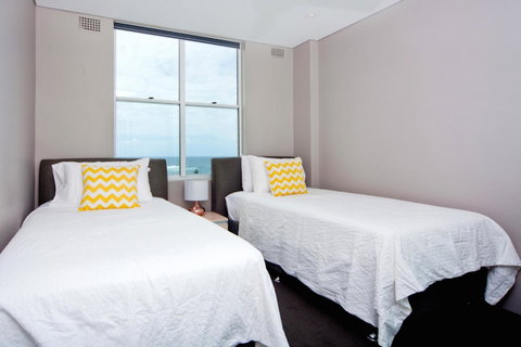 Gorgeous Coogee Views 2 Beds WT21 - Your Accommodation 10