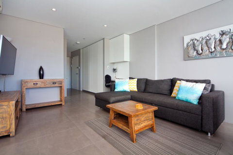 Gorgeous Coogee Views 2 Beds WT21 - Your Accommodation 12