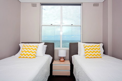 Gorgeous Coogee Views 2 Beds WT21 - Your Accommodation 1