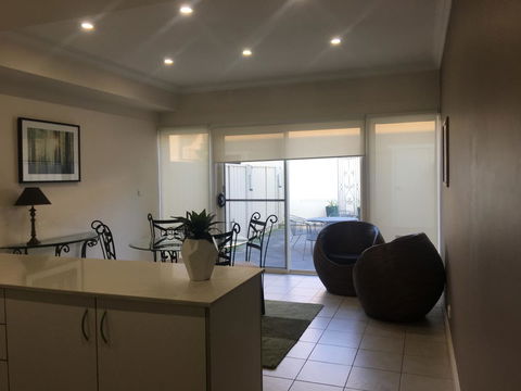 Travers Street Apartment - Your Accommodation 3