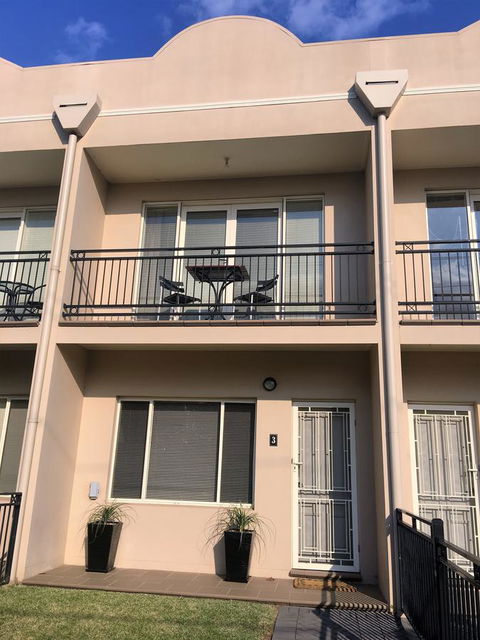 Travers Street Apartment - Your Accommodation 0