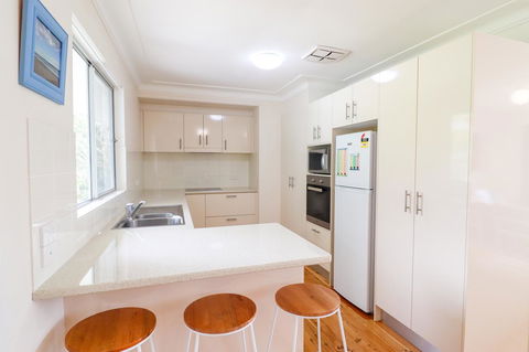 Coastal Horizons Beach House - Your Accommodation 5