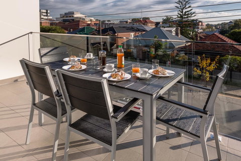 Hamilton Executive Apartments - Your Accommodation 1