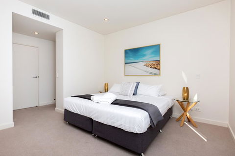 The Penthouse - Your Accommodation 13