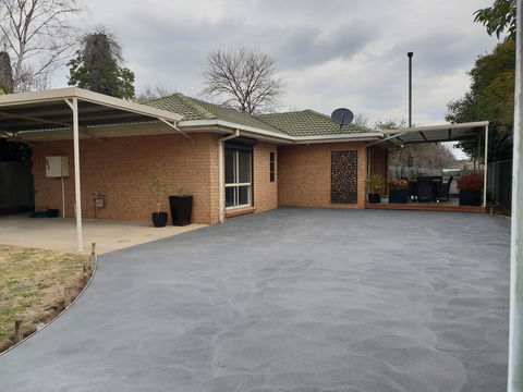 Belle In Bowral - Your Accommodation 25