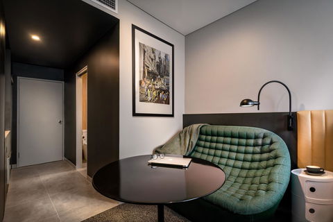 Veriu Green Square - Your Accommodation 16