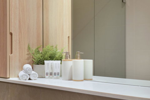 Luxury Home Hotel Next To Darling Harbour - Your Accommodation 6