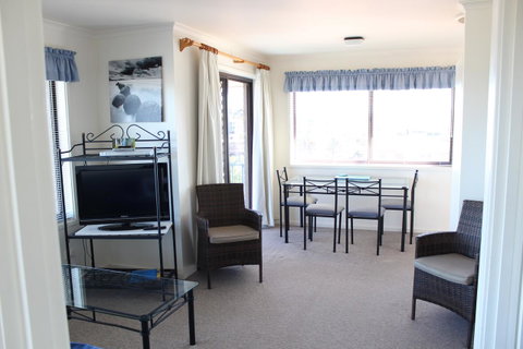 Narooma Palms Holiday Apartments - Your Accommodation 5
