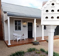 Thelma's Temora - Your Accommodation