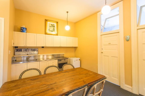 Australian Heritage Hotel - Your Accommodation 8