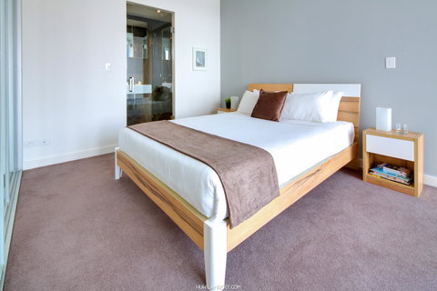 Zara Tower â€“ Luxury Suites And Apartments - Your Accommodation 24