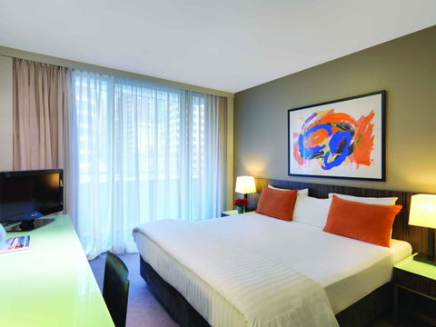 Adina Apartment Hotel Sydney, Darling Harbour - Your Accommodation 12