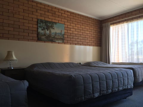 Deniliquin Motel - Your Accommodation 12