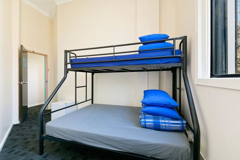 Mad Monkey Downtown - Your Accommodation 13