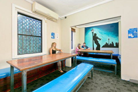 Mad Monkey Downtown - Your Accommodation 7