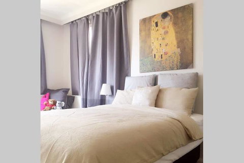 Kent CBD Apartment - Your Accommodation 7