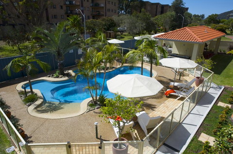 Marty's @ Little Beach - Your Accommodation 3