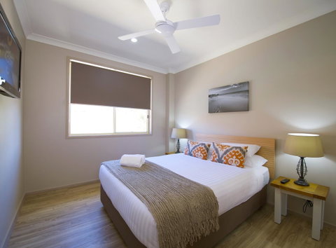 Marty's @ Little Beach - Your Accommodation 20