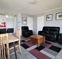 Beachfront 3 25 Willow Street - Your Accommodation