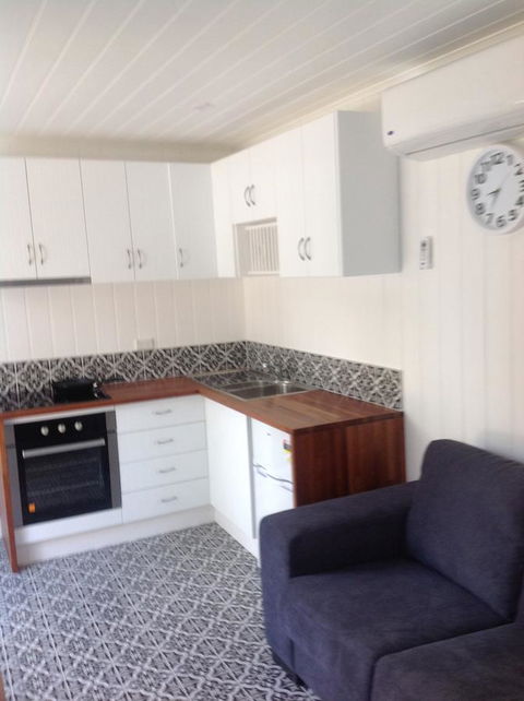 Hideaway Holiday Apartments - Your Accommodation 8