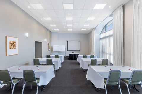 Adina Apartment Hotel Sydney Central - Your Accommodation 10