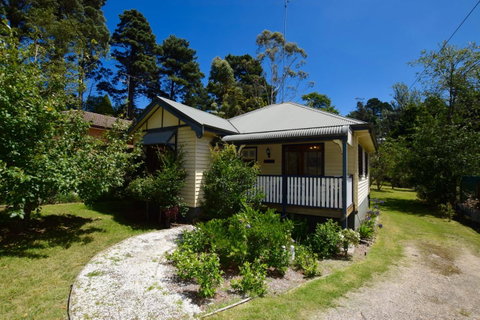 Allegra Cottage Of Leura - Your Accommodation 11