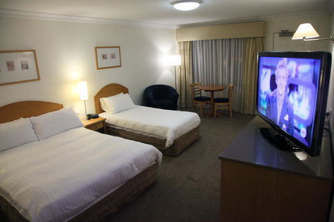 Carlyle Suites & Apartments - Your Accommodation 20