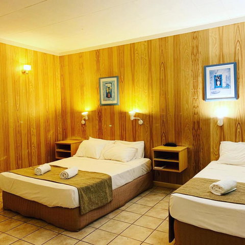 Pine Tree Motel - Your Accommodation 21