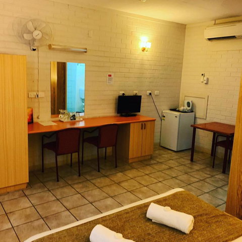 Pine Tree Motel - Your Accommodation 20