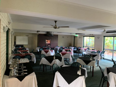 Pine Tree Motel - Your Accommodation 9