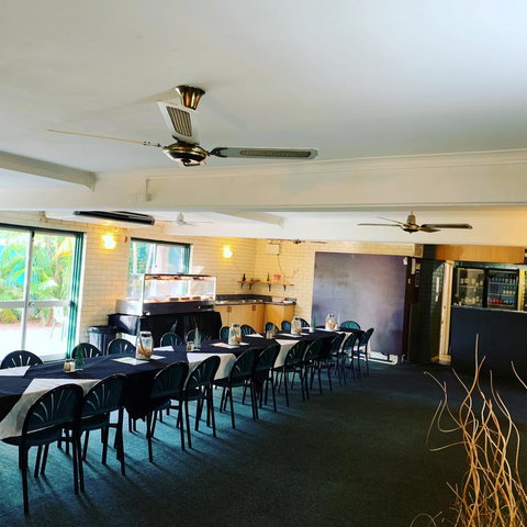 Pine Tree Motel - Your Accommodation 38