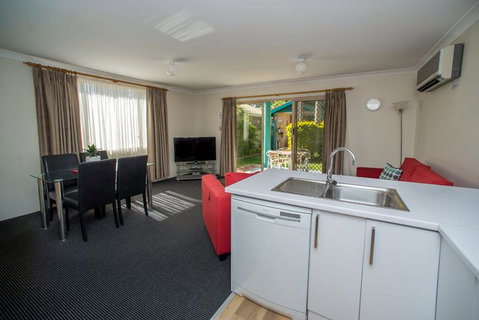 Beaches Serviced Apartments - Your Accommodation 19