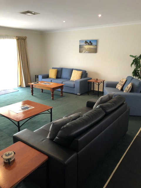Beaches Serviced Apartments - Your Accommodation 7