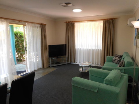 Beaches Serviced Apartments - Your Accommodation 27