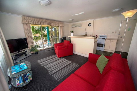 Beaches Serviced Apartments - Your Accommodation 12