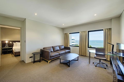 Hilton Darwin - Your Accommodation 12