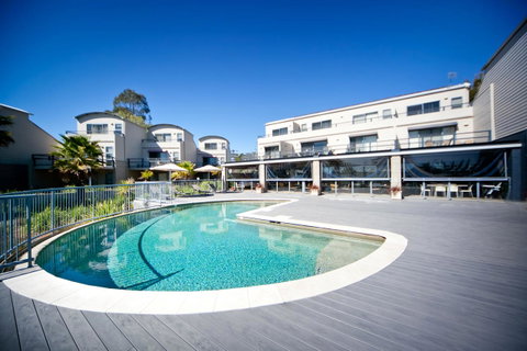 Corrigans Cove - Your Accommodation 0
