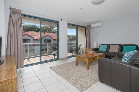 Nelson Bay Breeze - Your Accommodation 11