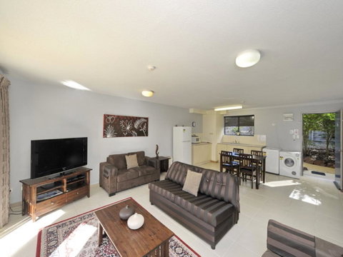 Nelson Bay Breeze - Your Accommodation 9