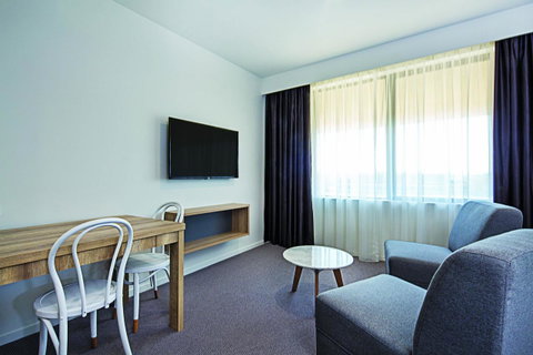Mantra MacArthur Hotel - Your Accommodation 14