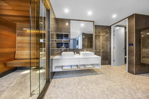 Canberra Rex Hotel - Your Accommodation 14