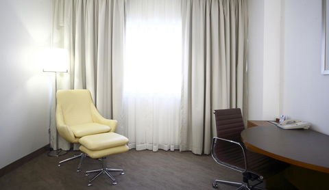 Novotel Canberra - Your Accommodation 16