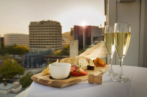 Novotel Canberra - Your Accommodation 38