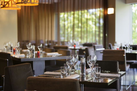 Novotel Canberra - Your Accommodation 12