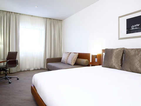 Novotel Canberra - Your Accommodation 0