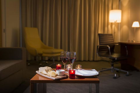 Novotel Canberra - Your Accommodation 42