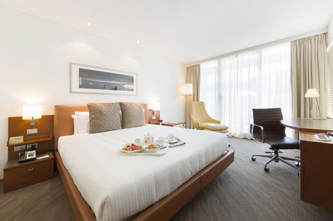 Novotel Canberra - Your Accommodation 7
