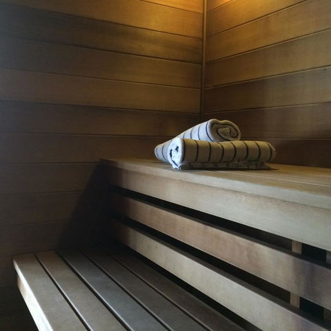 Novotel Canberra - Your Accommodation 9