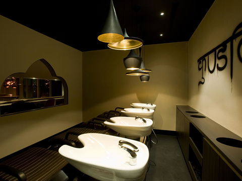 Hotel Realm - Your Accommodation 37